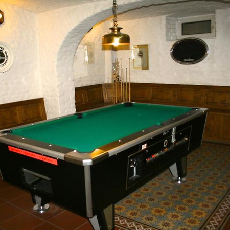 Hotel Am Schloss Borbeck Essen Bagian luar foto