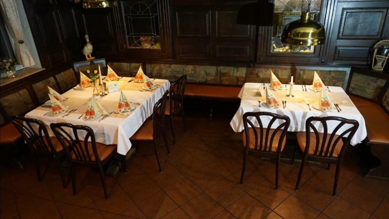 Hotel Am Schloss Borbeck Essen Bagian luar foto